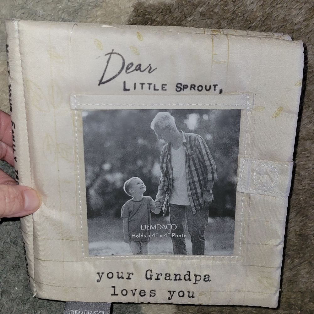 5/$25 DEMDACO Dear Sprout Grandpa Loves You Beige Holds 4 x 6" Photo  Plush